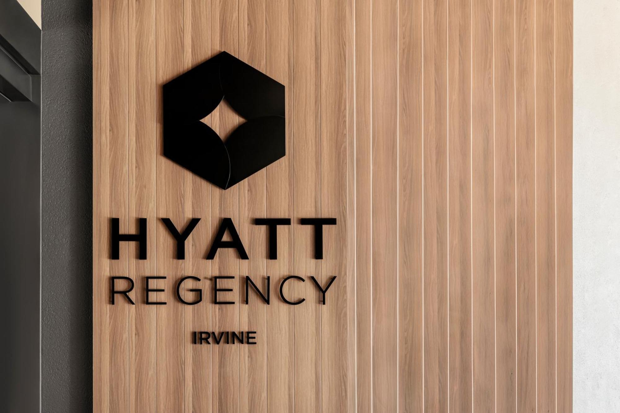 Hyatt Regency Irvine Hotel Екстериор снимка
